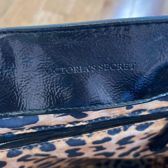 Victoria’s Secret Purse with Leopard Interior - Picture 5 of 5